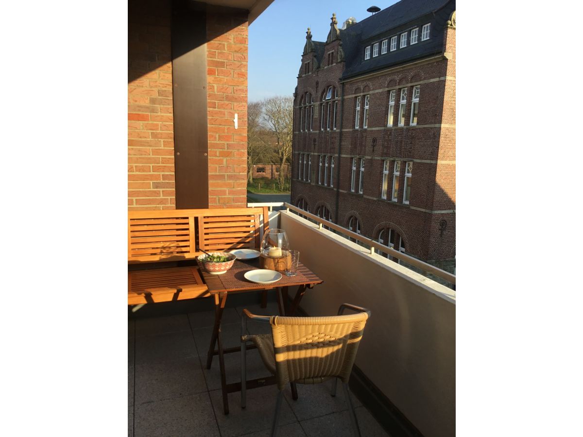Sonniger Südbalkon des Ausguck